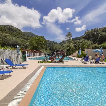 Evergreen Apartments Агиос-Гордиос Экстерьер фото