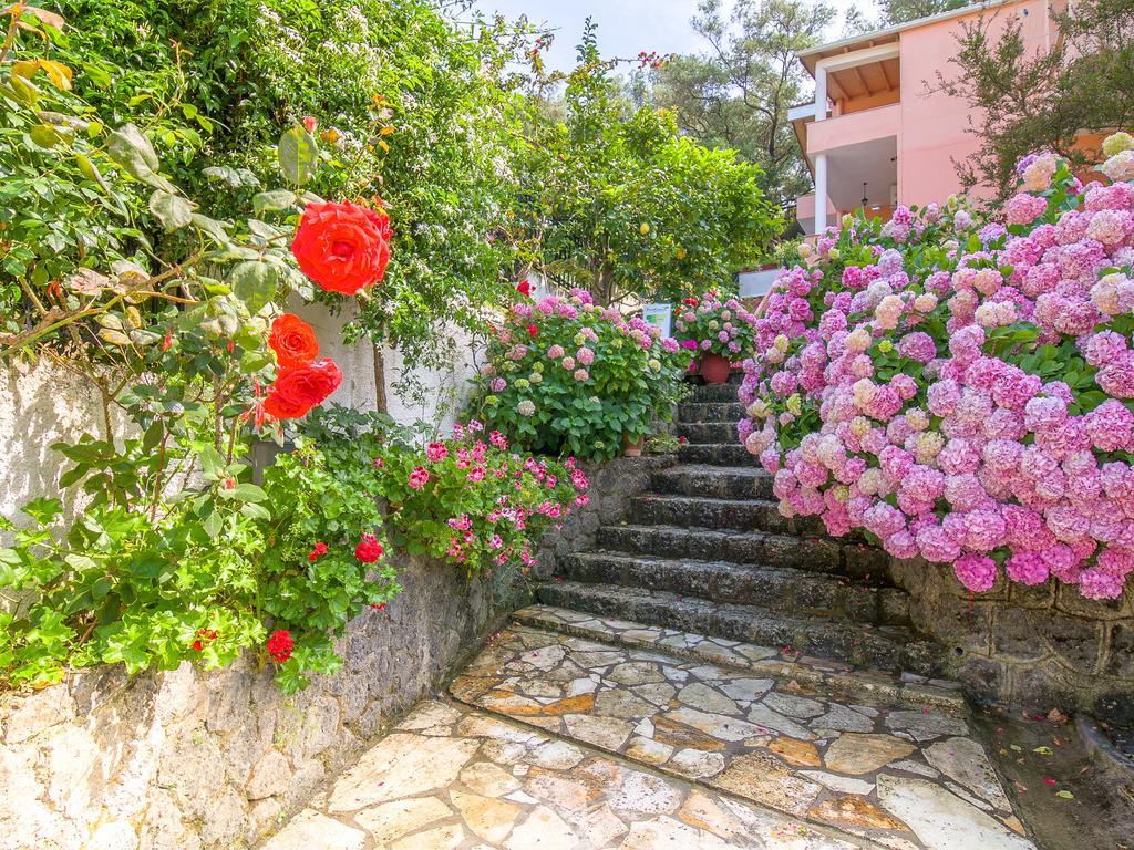 Evergreen Apartments Агиос-Гордиос Экстерьер фото