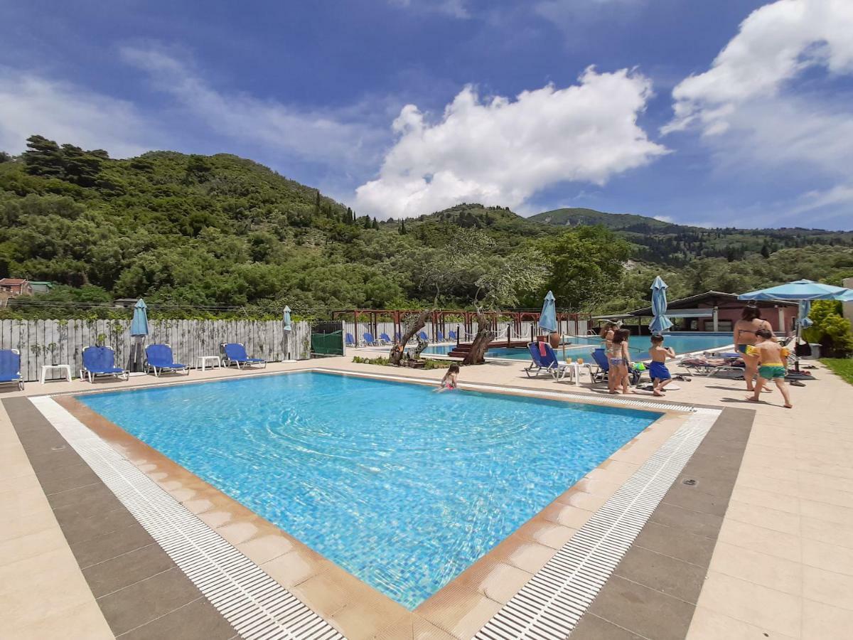 Evergreen Apartments Агиос-Гордиос Экстерьер фото
